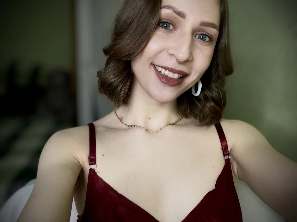 OaklynDobsonn Offline XXX chat