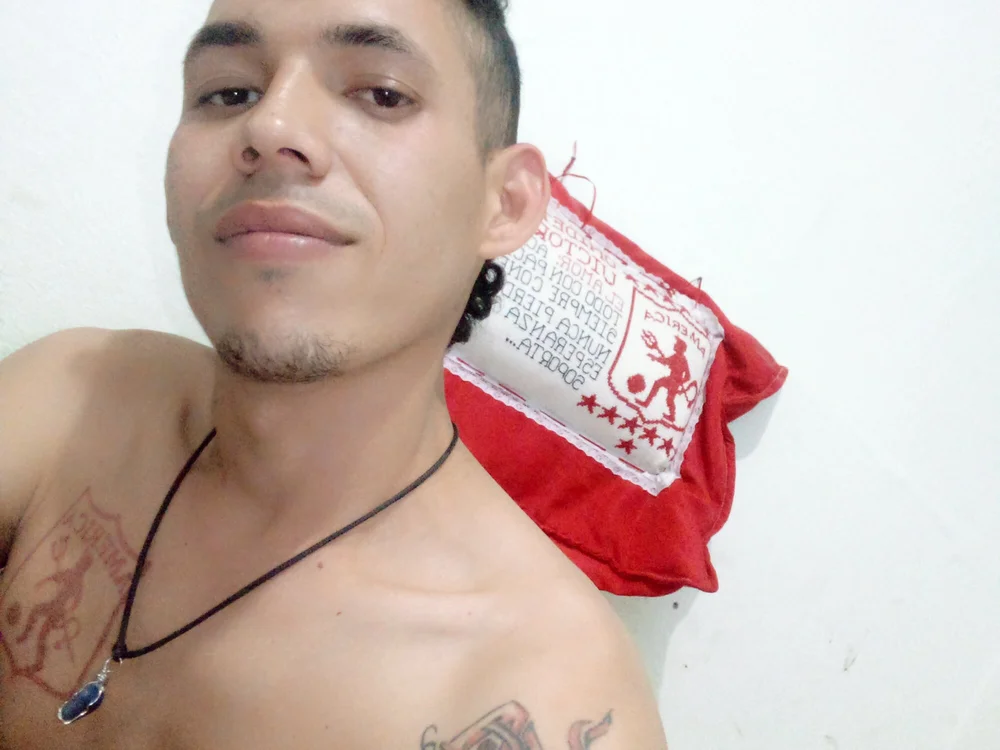 Victorvergalarga1995n Offline XXX chat