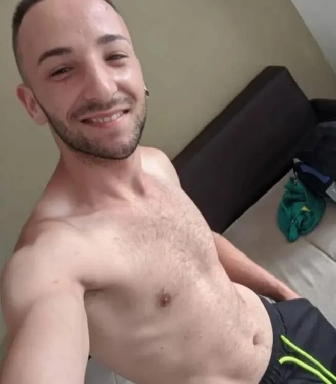 kandytr's Offline Chat Room