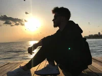 Модель Cekiyorum_Gulumse