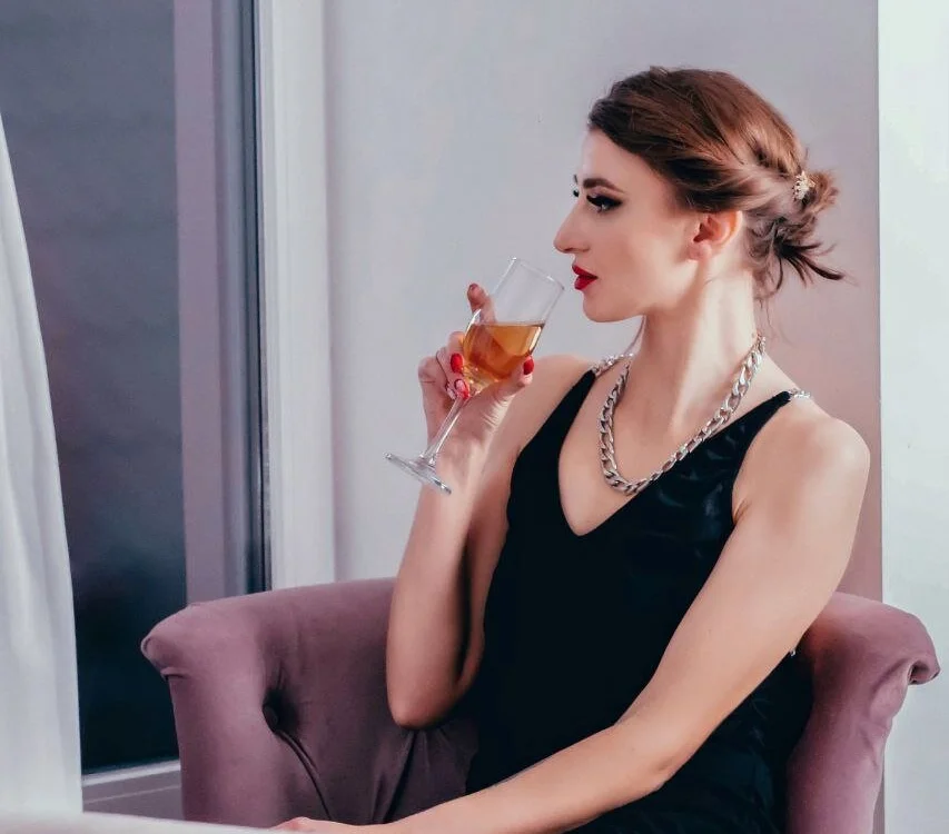 sassyvoltage's Offline Chat Room