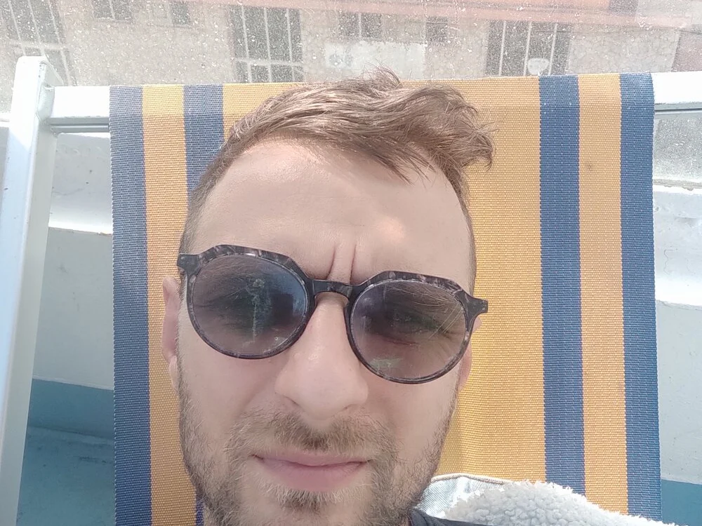 sebik122 Chat XXX offline