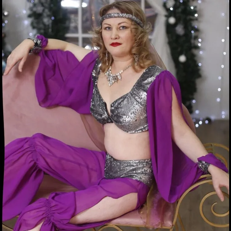 AlenaHot21's Offline XXX Chat