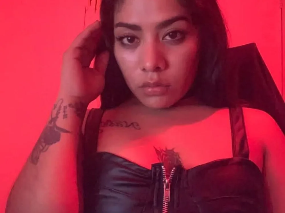 mamasitapetite Offline XXX-chat