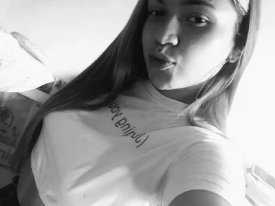 CLOEE_CRUZZ live profile