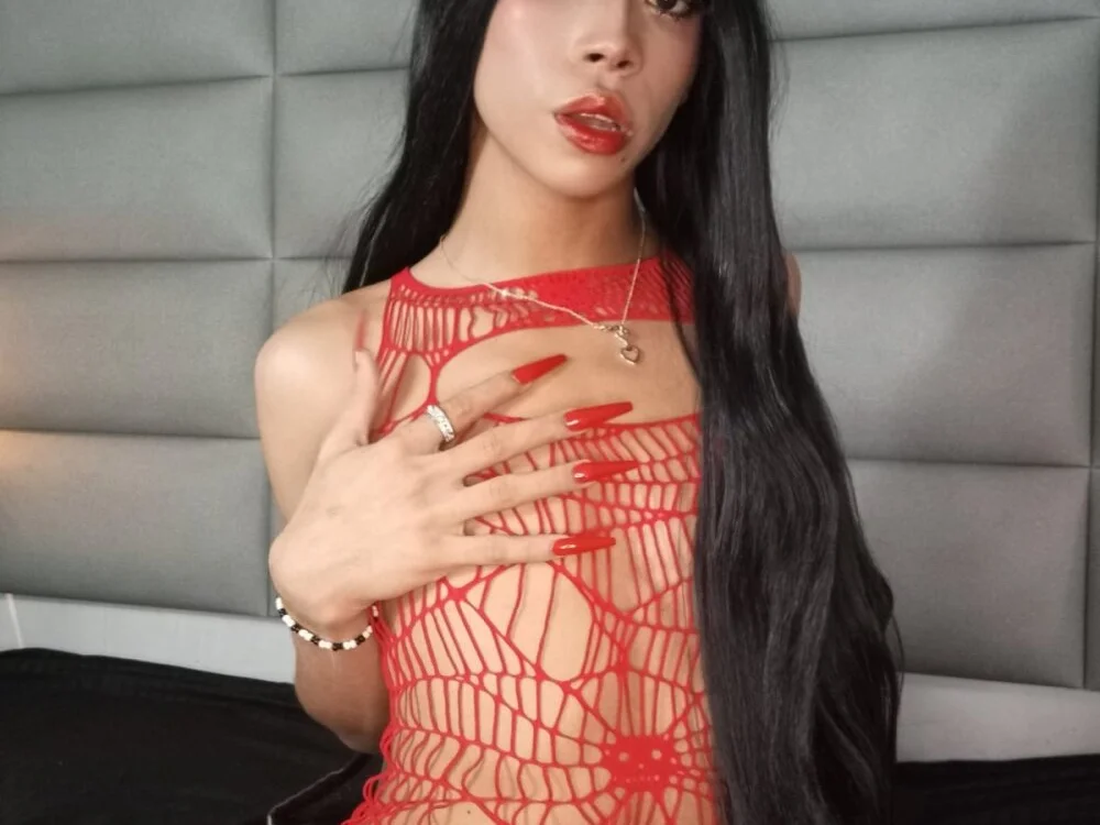 larademon- Adlı Modelin Çevrimdışı XXX Sohbeti