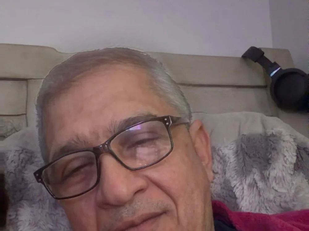 gusva1245: συνομιλία ΧΧΧ εκτός σύνδεσης