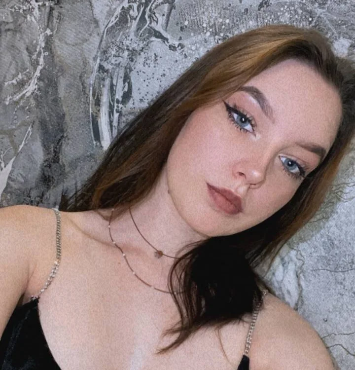 baby_face_top's Offline XXX Chat