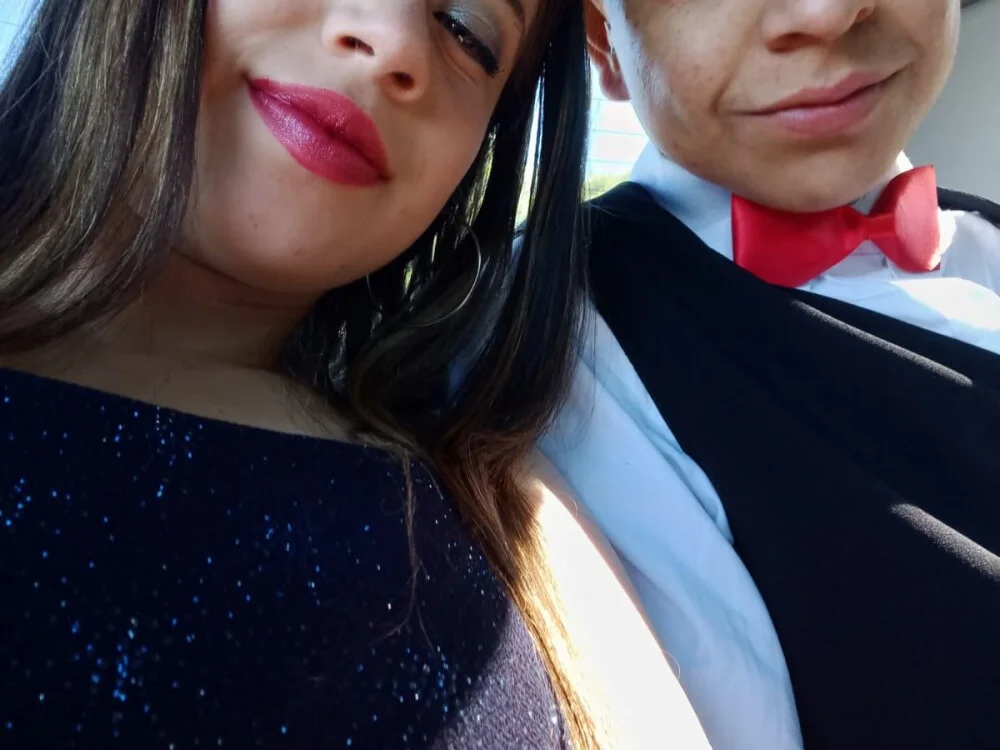 MikeAndSasha__'s Offline XXX Chat