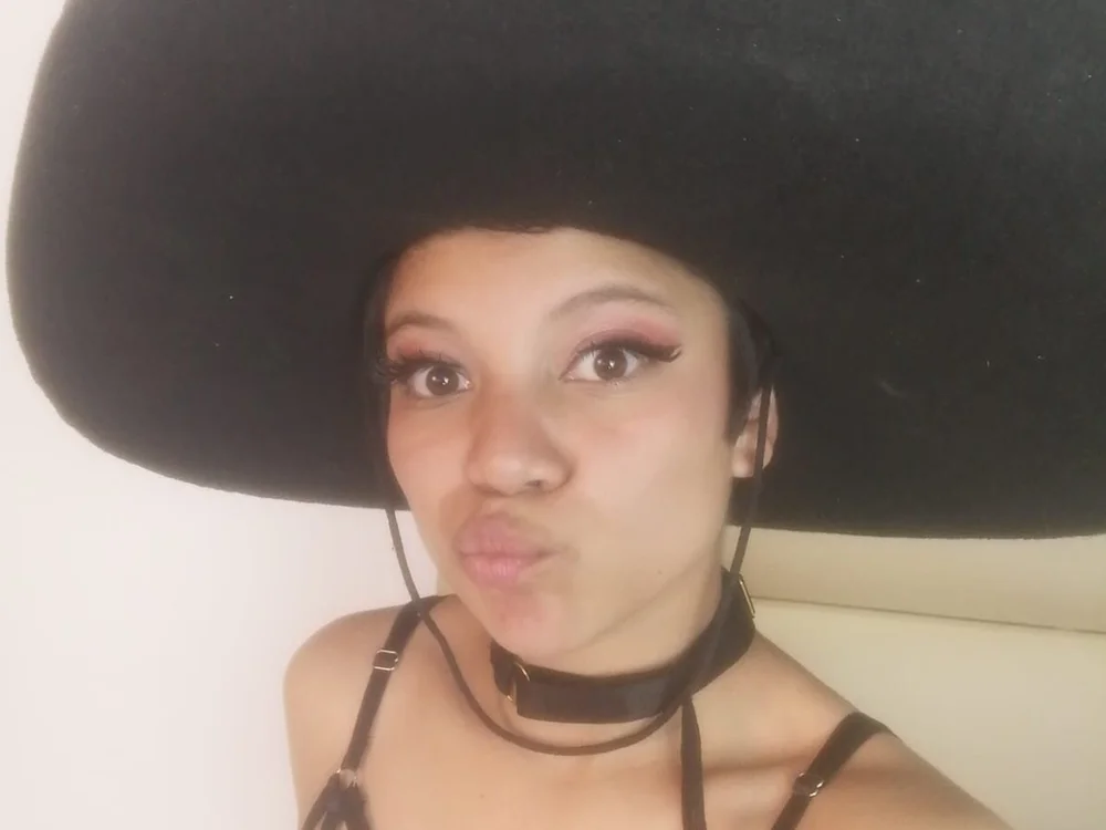Offline chatovací místnost Afroditaikeus