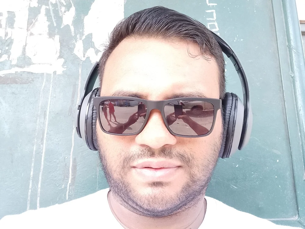 Thiago89000's Offline Chat Room