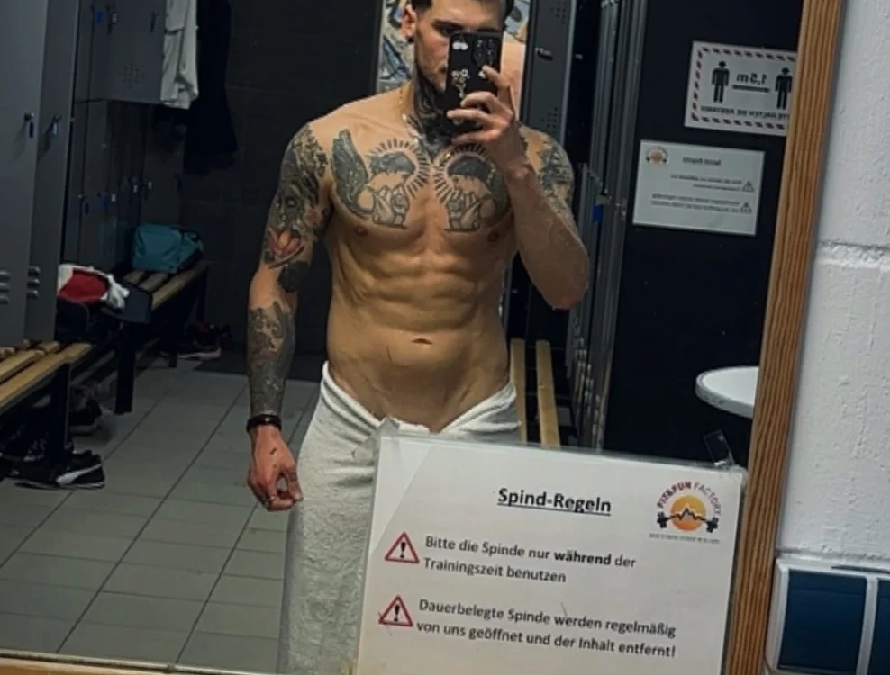 mrtrt97 – Offline XXX chat