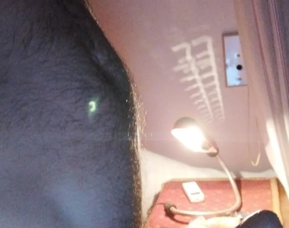 Nzino1983 offline XXX-chat