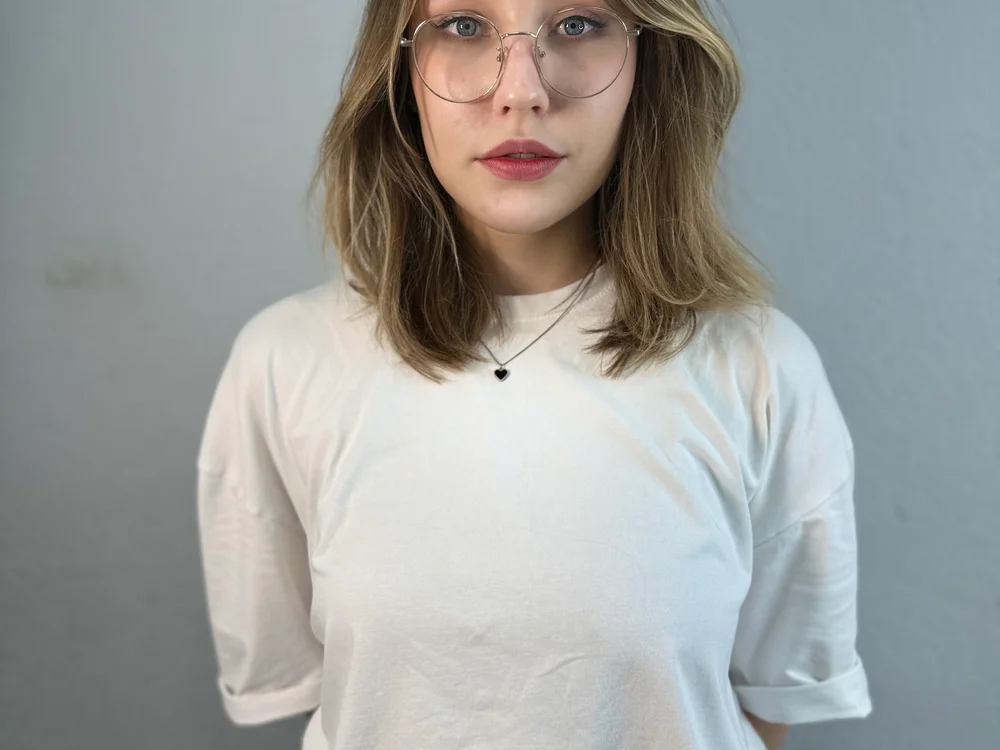 ErleneHartshorn's Offline Chat Room