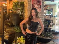 _Charlotte_evans_1's Offline XXX Chat