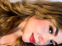 Valeria_Lun