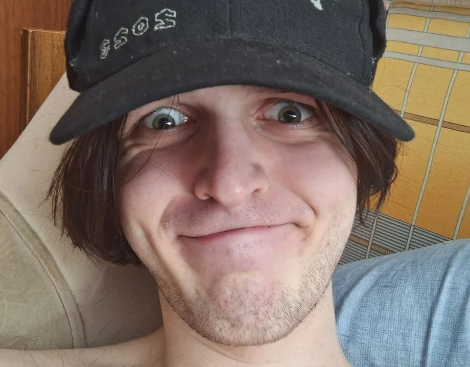 vintedpasrer's Offline Chat Room