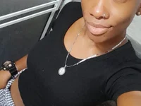 Chat XXX ao vivo de DarkHoneyy