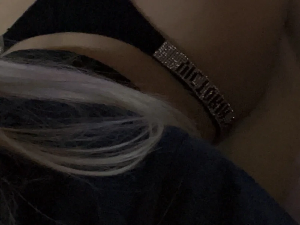 Lili182's Offline Chat Room