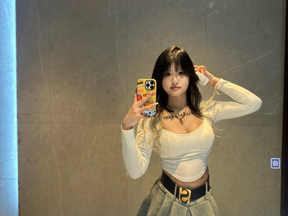 Offline XXX chat modela chunxiaoquqn