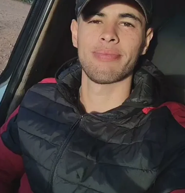 SamuelVela2025's Offline XXX Chat