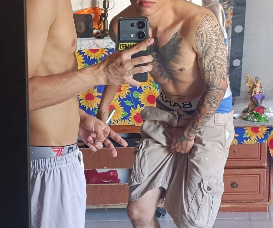 Офлайн-чат XXX Dylan_Thiago_