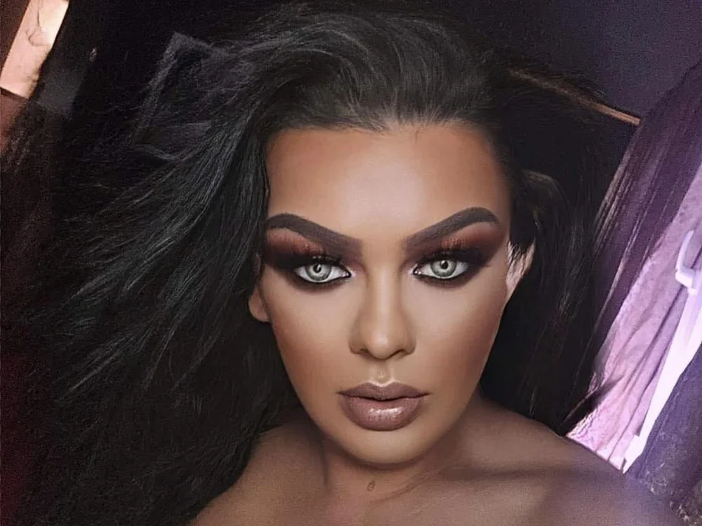 Vanessashemale offline chatrum