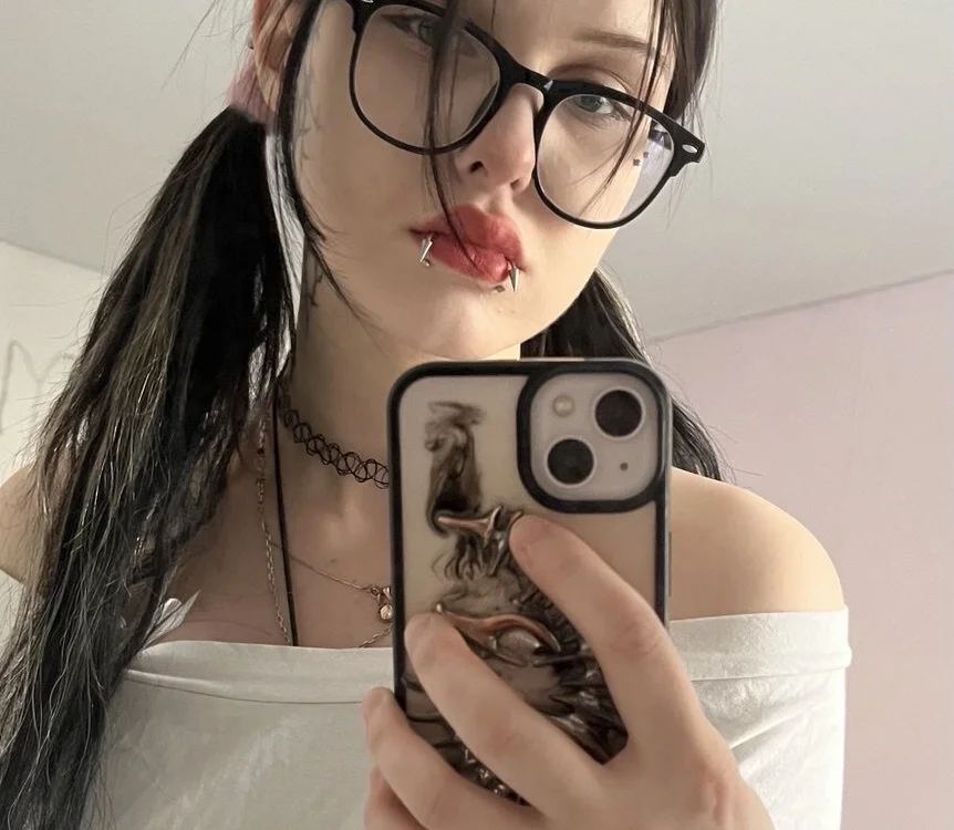 LeaptIssue's Offline XXX Chat