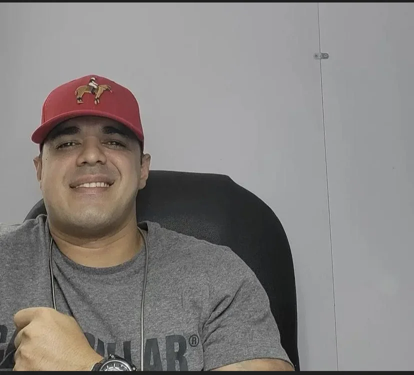 chadroas' Offline XXX Chat