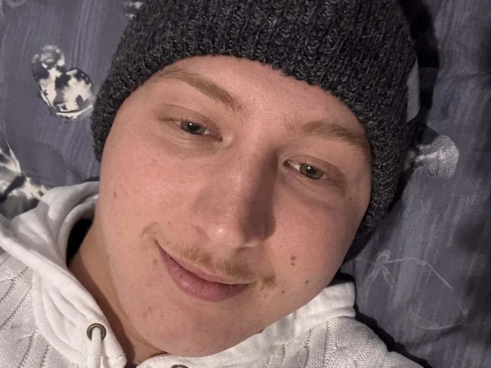 scontato25's Offline Chat Room