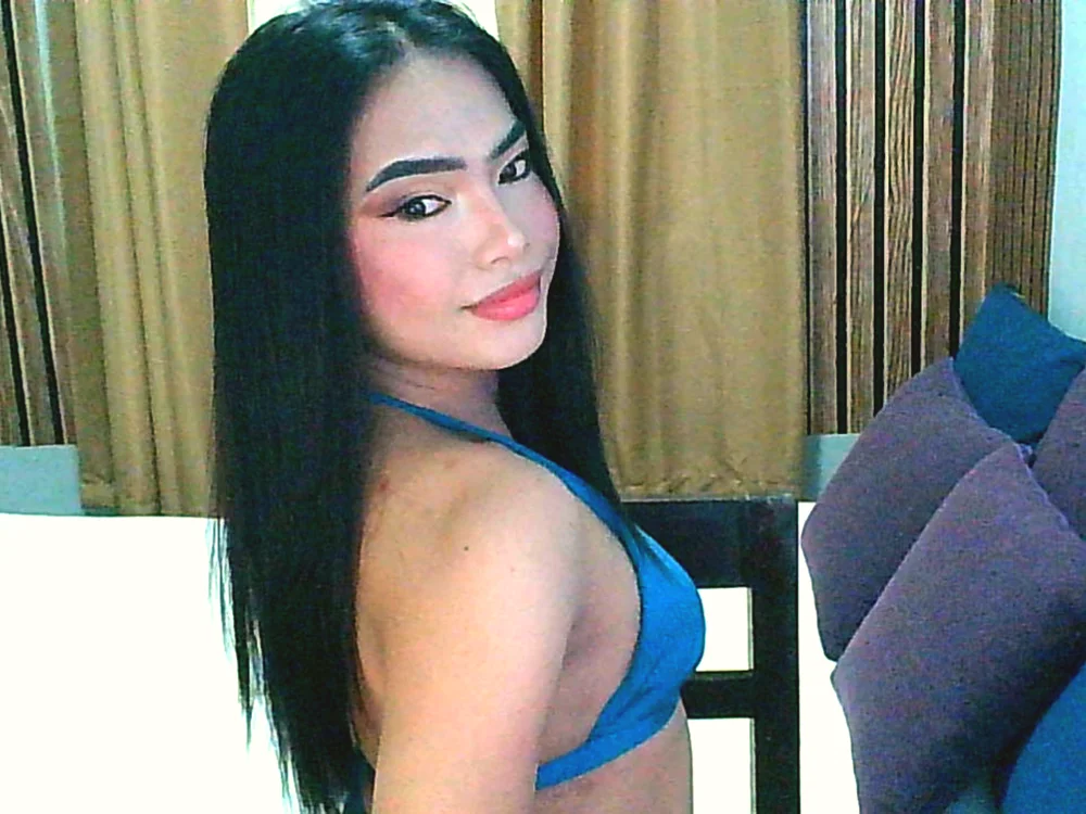 SluttyZowi's Live XXX Chat