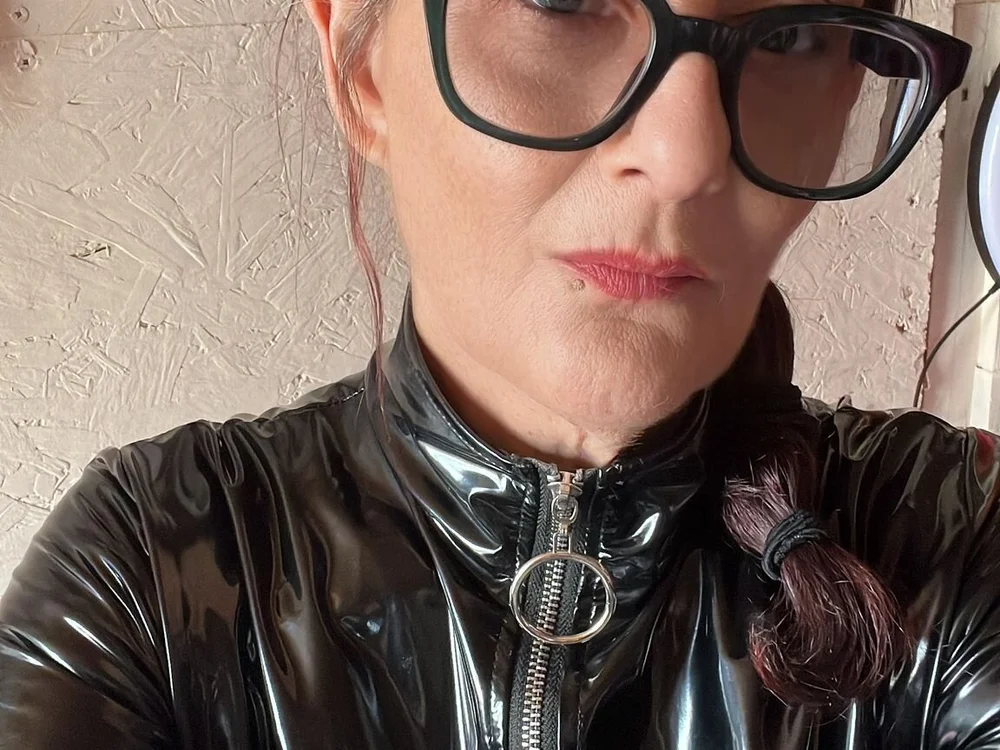 Czat XXX offline – Mrs-Ivy