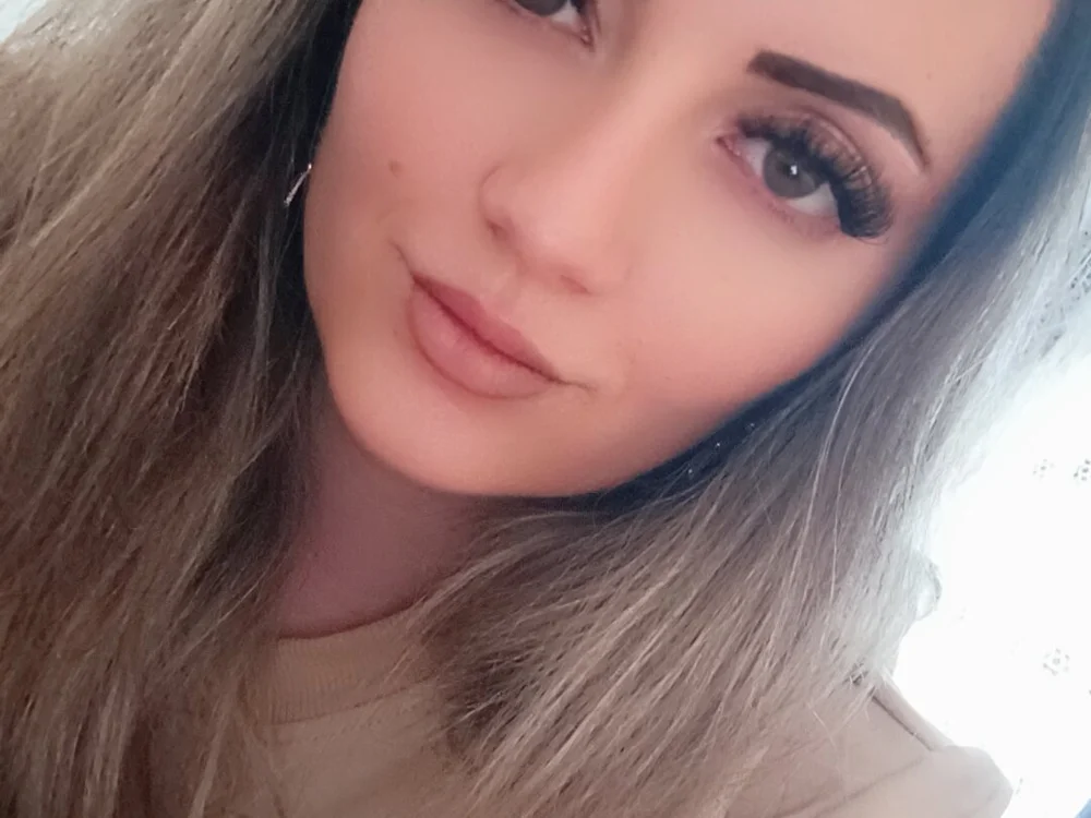 Sweetredvelvet's Offline XXX Chat