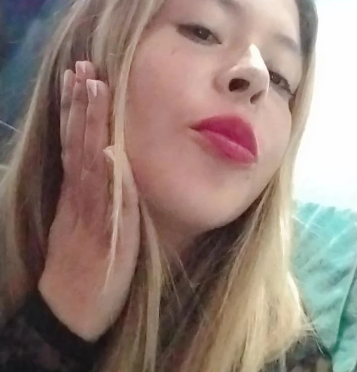 CamilleRougen Offline XXX chat