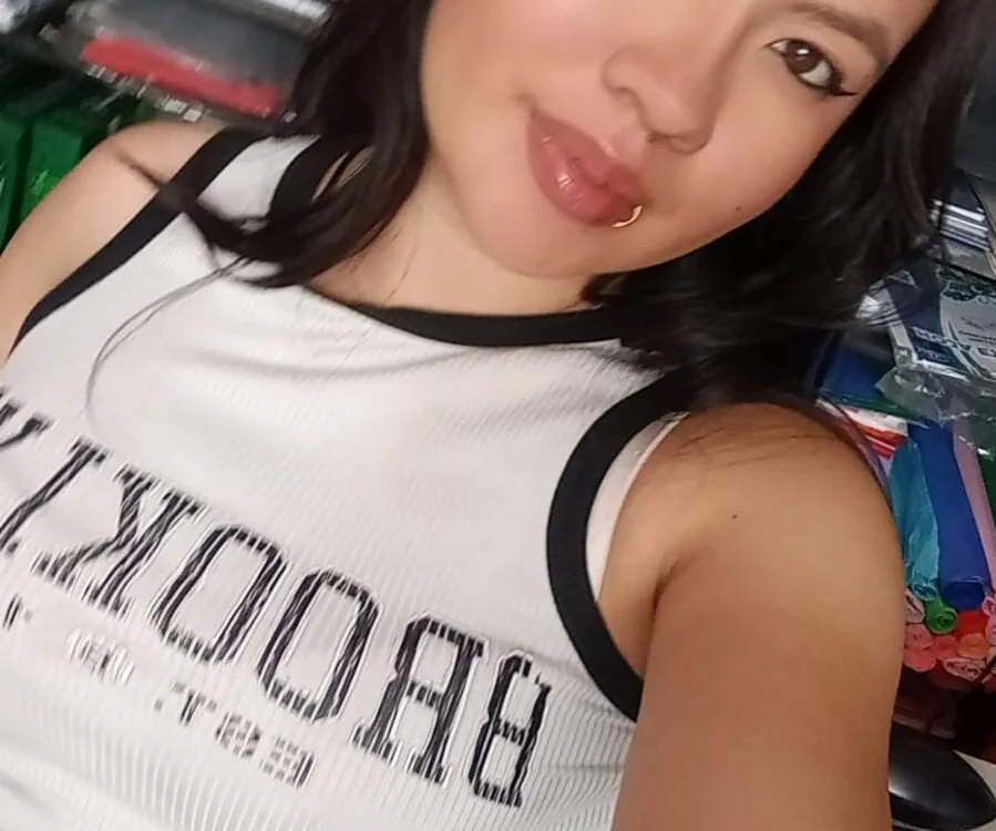 Evy_cruz's Offline Chat Room