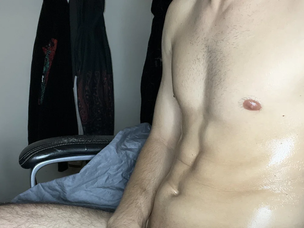 Frede9696 Offline XXX-chat