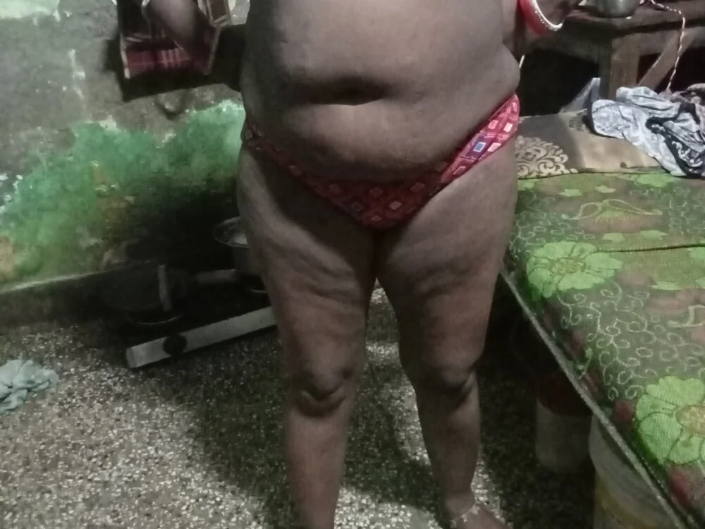 POOJALOVEHOT's Offline XXX Chat