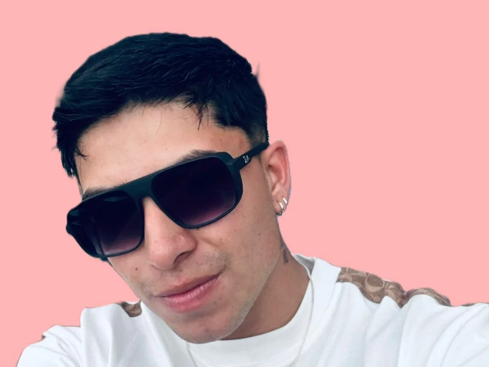Offline chatovací místnost leomuller_