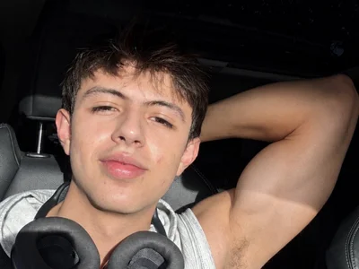 ItsJuanLuxxOficial Male Cockrating Online Webcam XXX