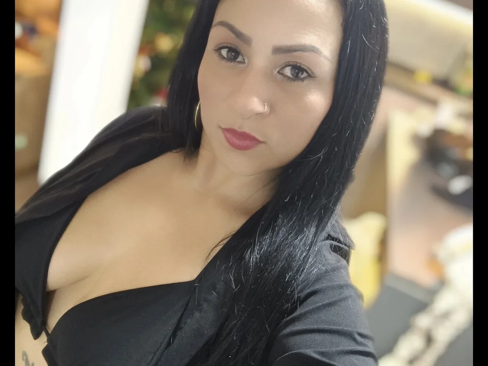 LunaRouze offline XXX-chat