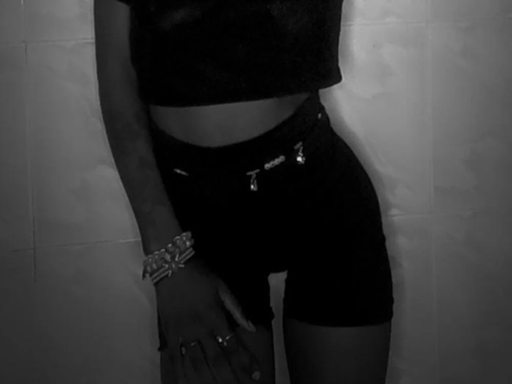 nollyy15233's Live XXX Chat