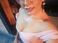 DevoraAmateur's webcam live show