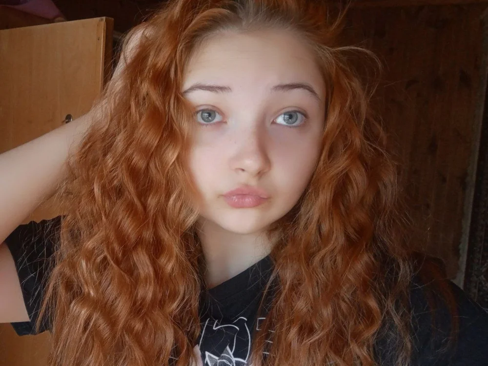 AinyJuly offline XXX-chat
