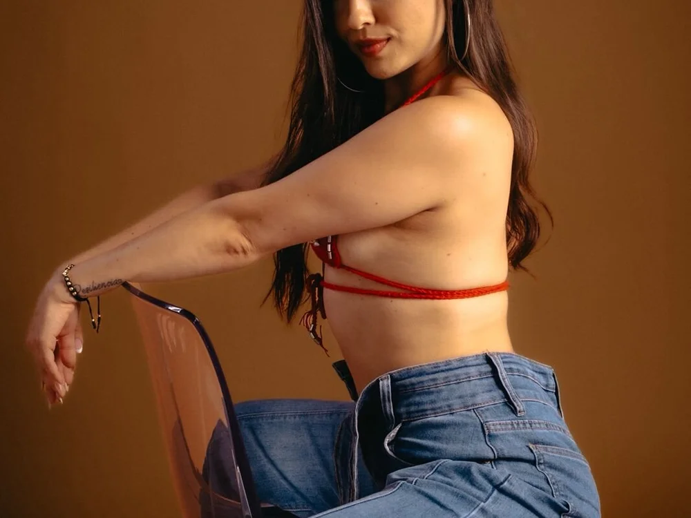 Natasha11_11 離線 XXX 聊天