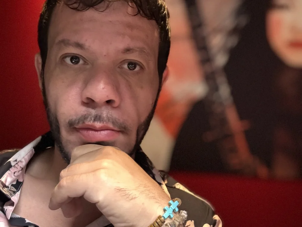 ruberto1985's Offline Chat Room