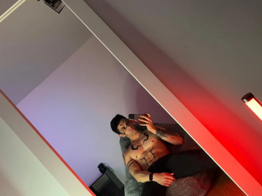 stefan_slvtre_'s Offline Chat Room