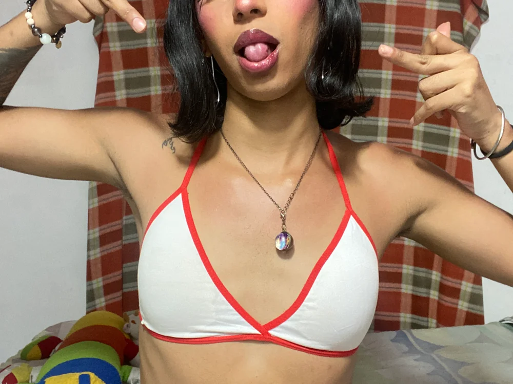 Chat +18 off-line de Naicollsxxx