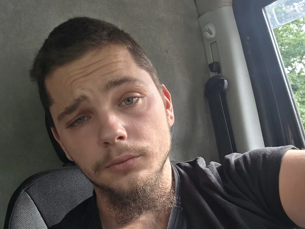Robert221203 Chat XXX offline