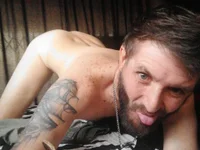 Nawtyslaveteen's webcam live show