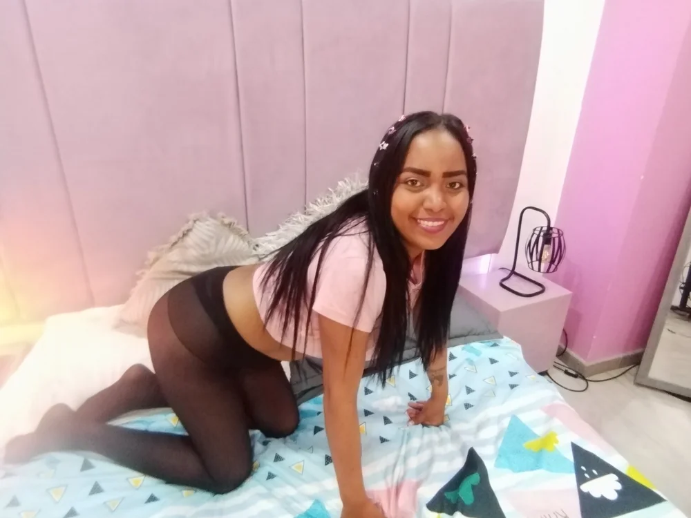 Emiily_Whinter's Offline Chat Room